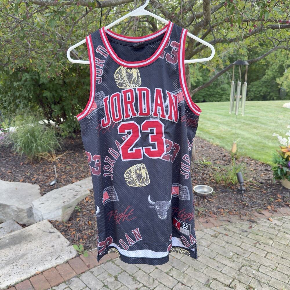 Jordan 23 Basketball Jersey Boys L Black Red Bulls Graphic Mesh Pullover NWT